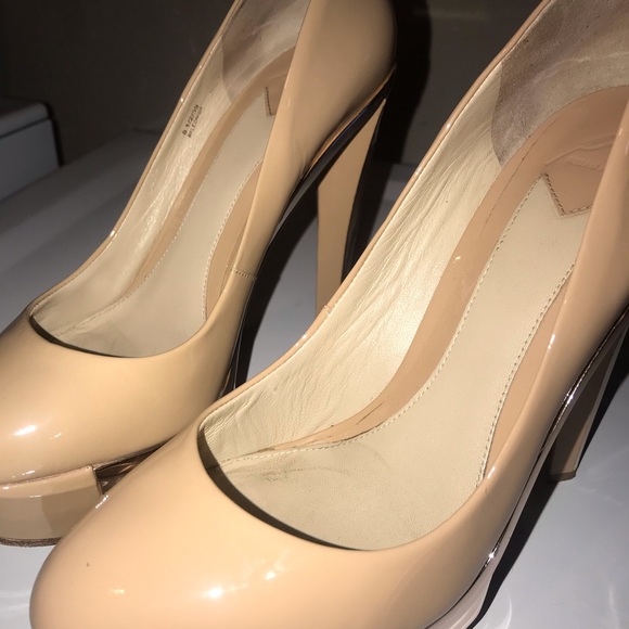 Beautiful Brian Atwood pump  diva high heel. - Picture 6 of 7